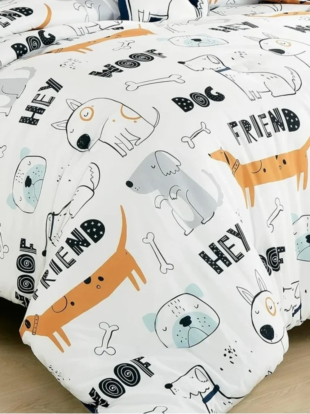 Dog Print Full/Queen 3 piece Comforter Set in White and Tan